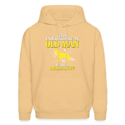 Never underestimate an old man with a Bullmastiff Unisex Hoodie - light gold 