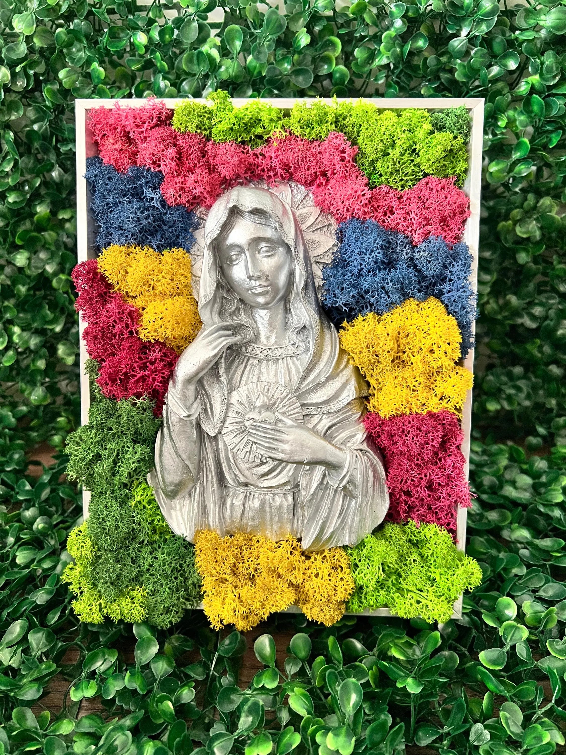 Icon Virgin Mary 3D with Scandinavian moss