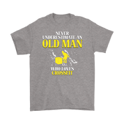 Crossfit Gift,Never underestimate an old man who loves crossfit,Grandpa tee, Unisex T-shirt, Grandfather gift, Grandfather t-shirt